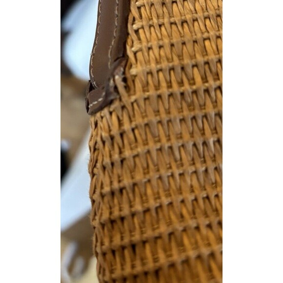 Etienne Aigner Woven Purse Tan And Brown - Picture 12 of 12